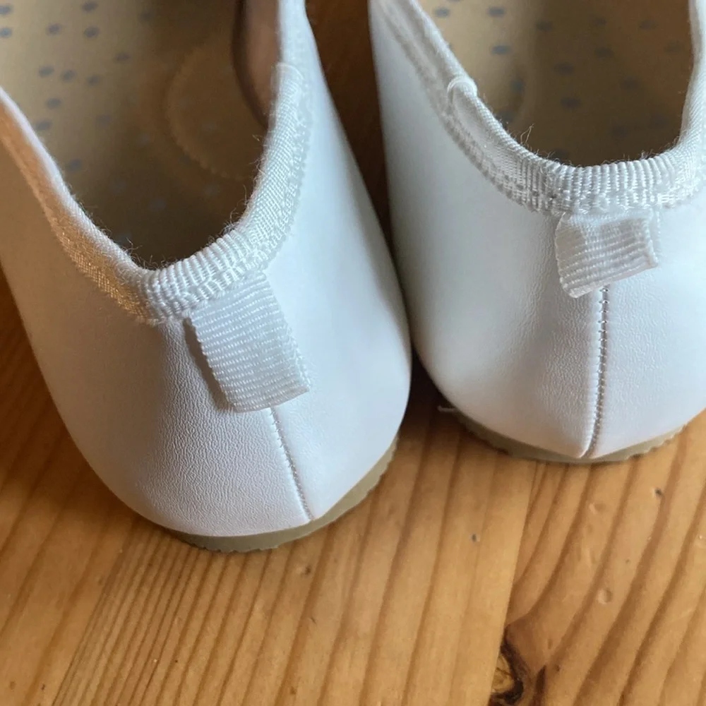 NWOT Girls White Flats, size 2, Cat & Jack, white dress shoes, Easter Wedding
